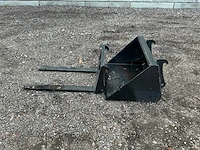 Dichte bak 770mm en lepelbord 550mm ongebruikt voorzetapparatuur - afbeelding 6 van  13