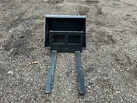 Dichte bak 770mm en lepelbord 550mm ongebruikt voorzetapparatuur - afbeelding 12 van  13