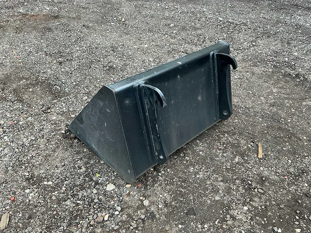 Dichte bak 770mm ongebruikt voorzetapparatuur - afbeelding 3 van  9
