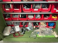 Dick magazijnkast met inhoud - afbeelding 11 van  11