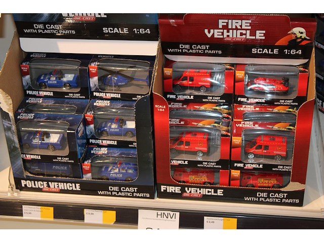 Die cast brandweer en politiewagens in diverse uitvoeringen, circa 27 stuks. - afbeelding 1 van  3