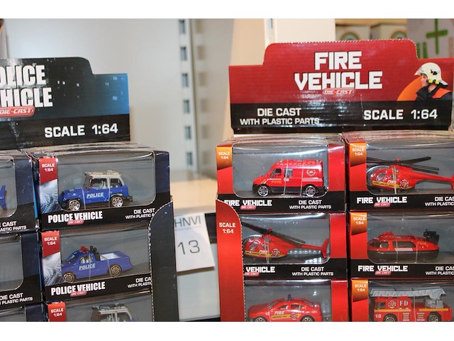 Die cast brandweer en politiewagens in diverse uitvoeringen, circa 48 stuks. - afbeelding 2 van  4