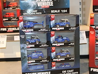Die cast brandweer en politiewagens in diverse uitvoeringen, circa 48 stuks. - afbeelding 4 van  4