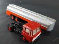 Die-cast lion car daf vrachtwagen met tankoplegger - afbeelding 5 van  6
