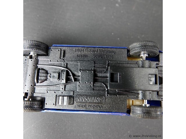 Die-cast schaalmodel ford mustang 1964. - afbeelding 5 van  5