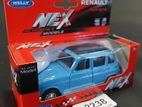 Die-cast schaalmodel van de klassieke renault 4 (r4/4l) - afbeelding 1 van  5