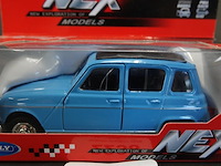 Die-cast schaalmodel van de klassieke renault 4 (r4/4l) - afbeelding 2 van  5