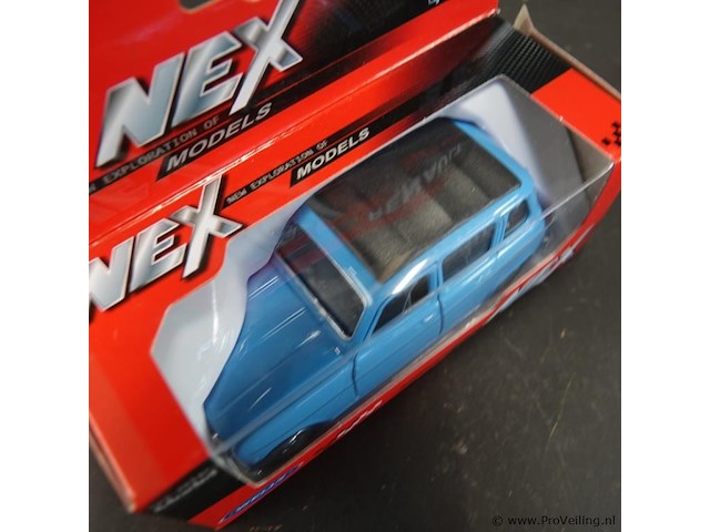 Die-cast schaalmodel van de klassieke renault 4 (r4/4l) - afbeelding 4 van  5