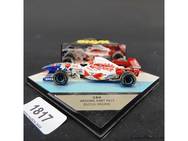 Die-cast schaalmodel van de onyx 283 arrows hart fa17 bestuurd door de nederlandse coureur jos verstappen tijdens de braziliaanse grand prix van 1996 - afbeelding 1 van  5