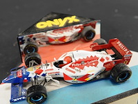 Die-cast schaalmodel van de onyx 283 arrows hart fa17 bestuurd door de nederlandse coureur jos verstappen tijdens de braziliaanse grand prix van 1996 - afbeelding 2 van  5