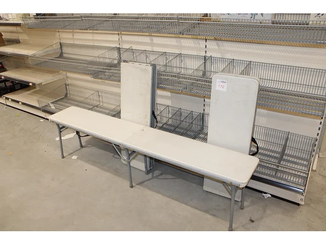 Die inklapbare campingbankjes. totale breedte uitgeklapt 183 cm - afbeelding 1 van  2
