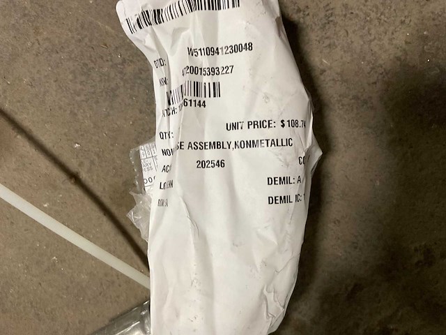 Diehard nonmetallic hose assembly - afbeelding 3 van  3