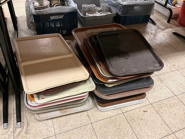 Dienbladen - afbeelding 2 van  2