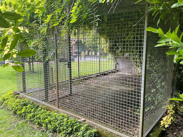 Dierenverblijf zware gegalvaniseerde panelen - afbeelding 13 van  17