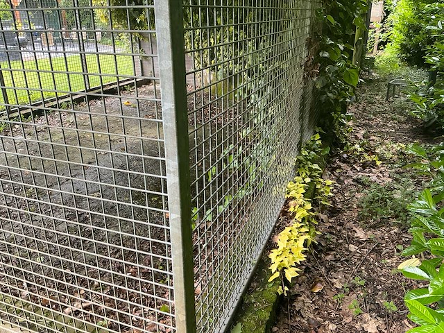 Dierenverblijf zware gegalvaniseerde panelen - afbeelding 15 van  17