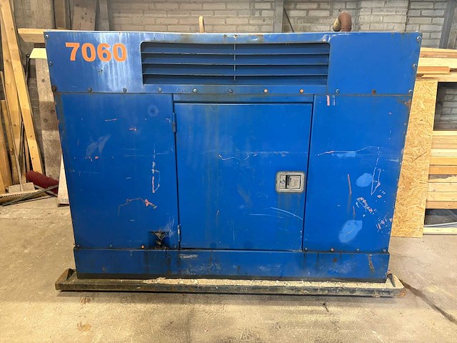 Diesel aggregraat - afbeelding 1 van  8