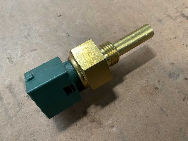 Diesel engine component (2x) - afbeelding 1 van  3