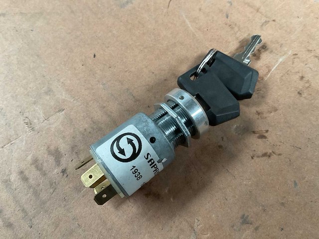 Diesel engine component - afbeelding 1 van  3