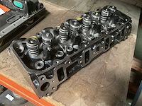 Diesel engine cylinder head - afbeelding 3 van  3
