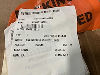 Diesel engine cylinder head - afbeelding 1 van  3