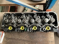 Diesel engine cylinder head - afbeelding 2 van  4