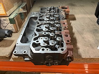 Diesel engine cylinder head - afbeelding 3 van  4