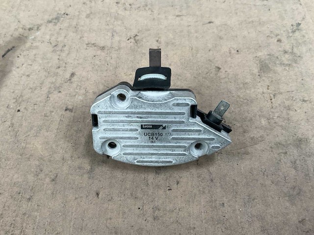 Diesel engine part (2x) - afbeelding 3 van  5
