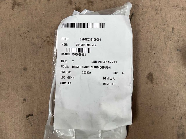 Diesel engine part (2x) - afbeelding 4 van  5