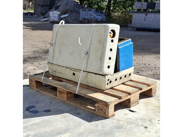 Diesel generator fuest silent - afbeelding 12 van  14