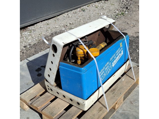 Diesel generator fuest silent - afbeelding 14 van  14