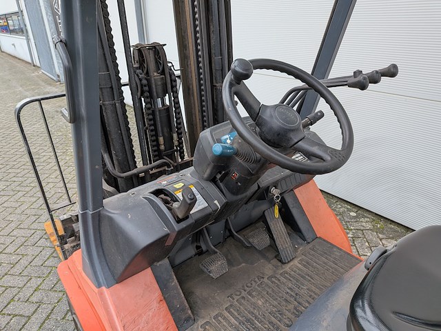 Diesel heftruck, toyota, 002-7fdf30, 2004 - afbeelding 2 van  19