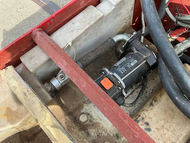 Diesel olie tank 12v - afbeelding 5 van  7