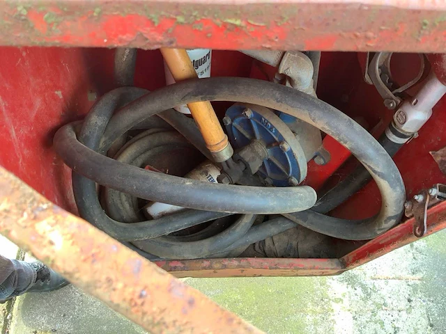 Diesel opslagtank - afbeelding 9 van  9