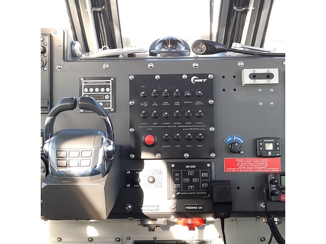 Diesel rib met 2x volvo penta d6-370, mst, frisc rib 1200wh rr901, 2015 - afbeelding 43 van  70