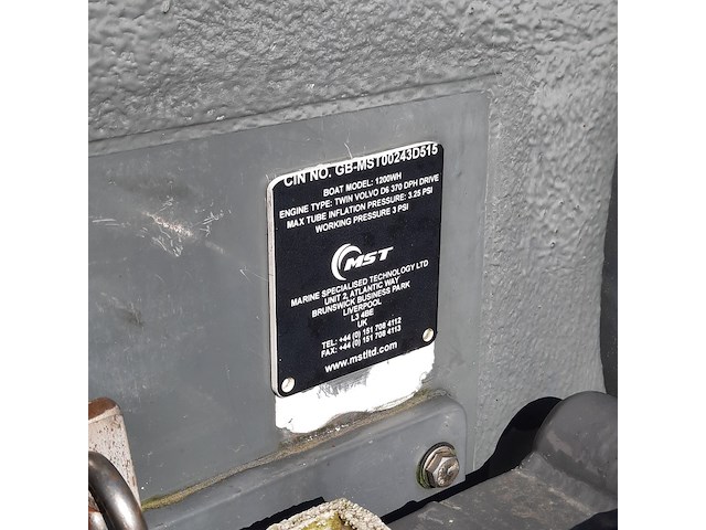 Diesel rib met 2x volvo penta d6-370, mst, frisc rib 1200wh rr901, 2015 - afbeelding 63 van  70