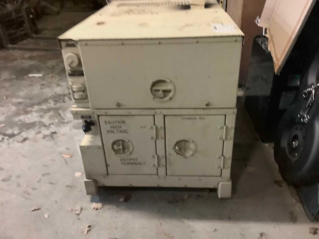 Diesel stroomgenerator - afbeelding 6 van  12