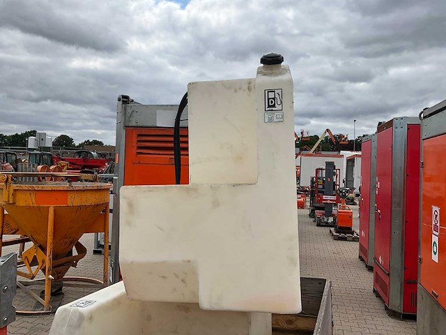 Diesel tank (4x) - afbeelding 1 van  11