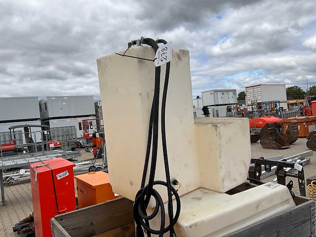 Diesel tank (4x) - afbeelding 6 van  11
