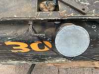 Diesel tank met pomp, verlichting en vulmondstuk - afbeelding 1 van  4