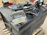 Diesel tank met pomp, verlichting en vulmondstuk - afbeelding 4 van  4