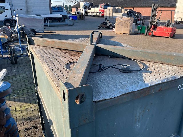 Diesel tank tankstationapparatuur +-1000l - afbeelding 4 van  7