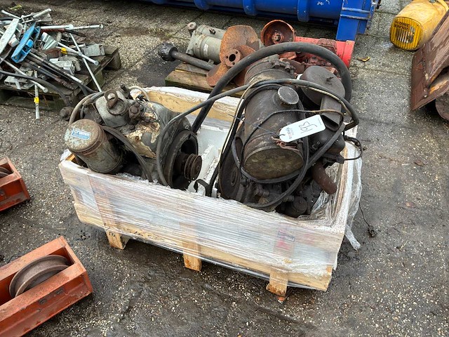 Dieselmotor (2x) - afbeelding 1 van  6