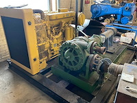 Dieselmotor caterpillar d333 (waterpomp) - afbeelding 2 van  9