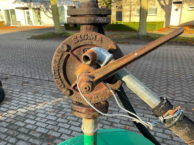 Dieseltank met lekbak - afbeelding 5 van  9