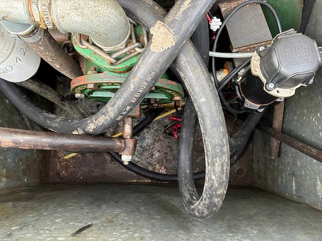 Dieseltank met pomp (995 liter) - afbeelding 7 van  7