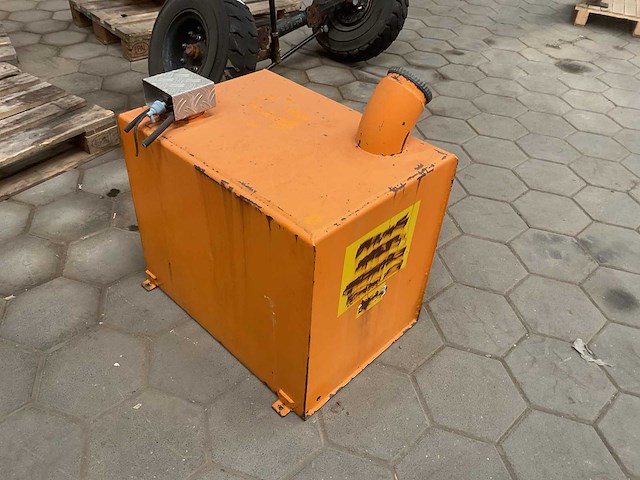 Dieseltank - afbeelding 1 van  5