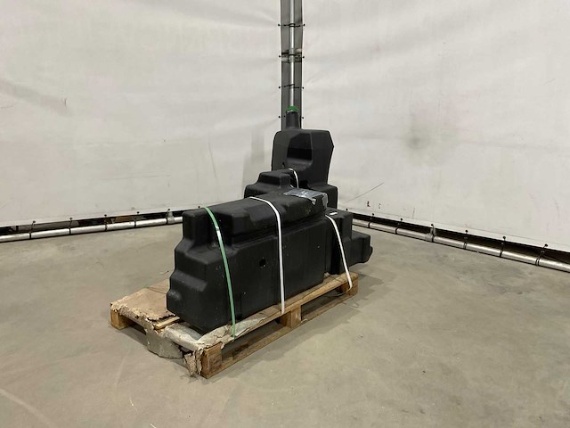 Dieseltank - afbeelding 1 van  8