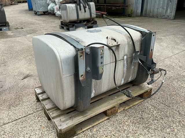 Dieseltank - afbeelding 5 van  6