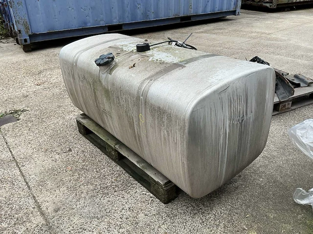Dieseltank - afbeelding 2 van  7