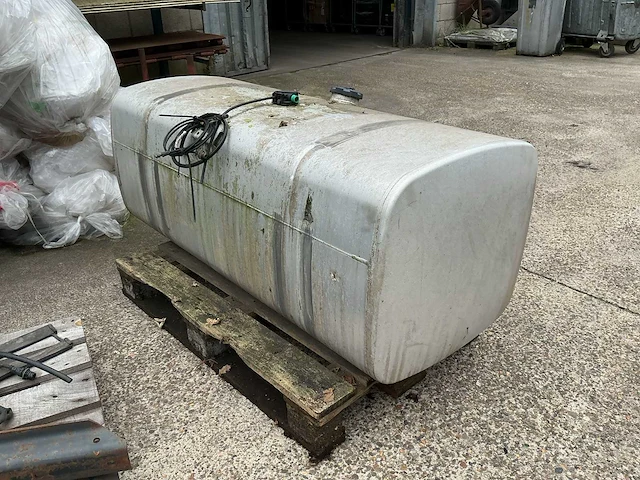 Dieseltank - afbeelding 3 van  7
